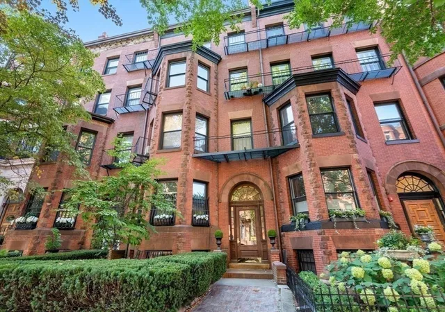15th image of 400 Marlborough St #5, Boston, MA 02115 | MLS# 73566814