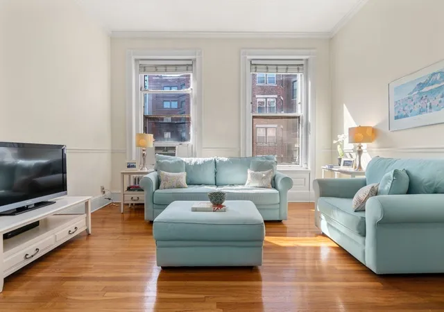 Listing Photo 5 - Condo for sale in building located at 400 Marlborough St, Boston, MA 02115 - Unit #5