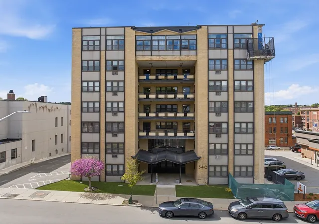 1st image of 340 Main St #606, Melrose, MA 02176 | MLS# 73524877