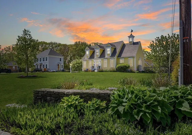 1st image of 7 Old County Rd, Salisbury, MA 01952 | MLS# 73547372