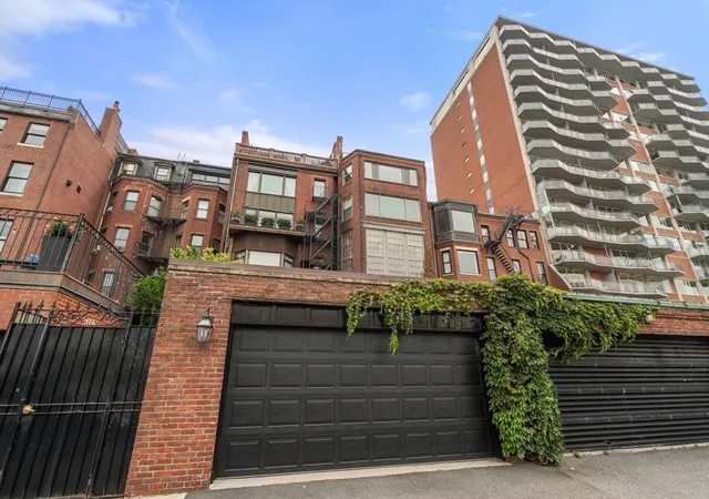 30th image of 316 Beacon St #Penthouse, Boston, MA 02116 | MLS# 73552178
