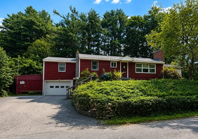 1st image of 15 Nw Main St, Douglas, MA 01516 | MLS# 73559840