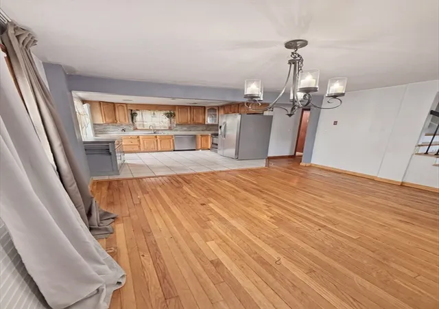 3rd image of 780 Summer St, Brockton, MA 02302 | MLS# 73525880