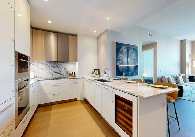1st image of 240 Devonshire Street #U4210, Boston, MA 02110 | MLS# 73559650