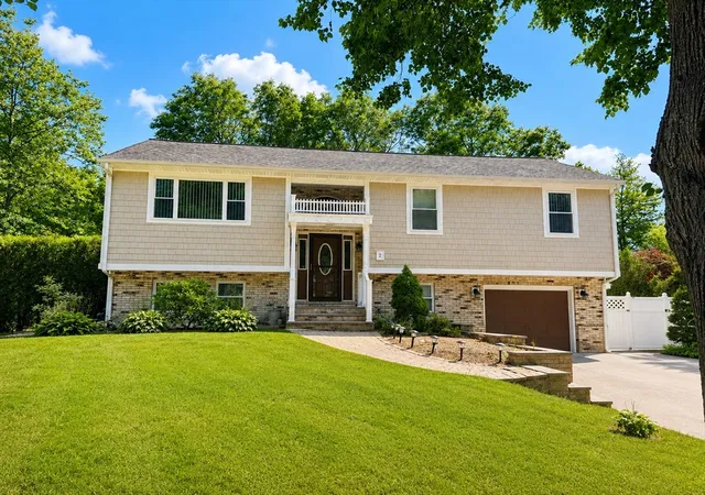 1st image of 2 Cutter Ln, South Dartmouth, MA 02748 | MLS# 73565456
