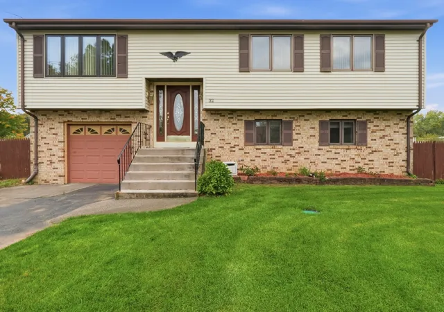 Single family home for sale at 32 Clyde, Seekonk, MA 02771 | MLS# 73596623