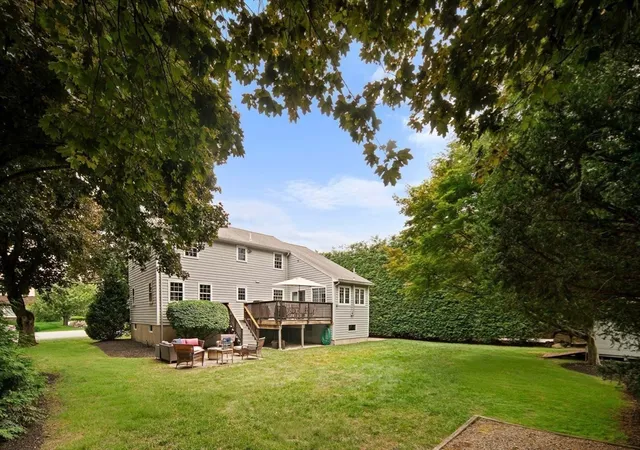3rd image of 42 Riverside Dr, Reading, MA 01867 | MLS# 73544401