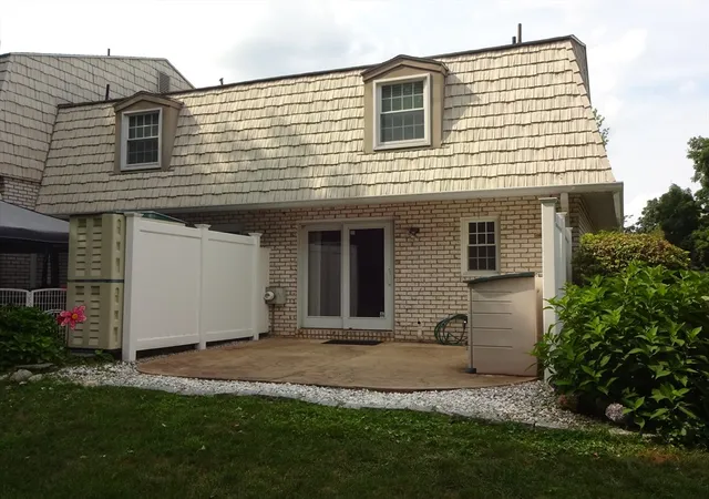Photo 3 of Condo for sale at 1 Plantation Dr #1, Agawam, MA 01001 | MLS# 73562969 | Listing updated on 2026-10-21