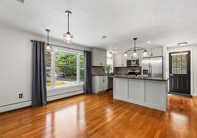 Homes for sale in Attleboro, MA | 21 Simpson Ave, Attleboro, MA 02703 | MLS# 73544306