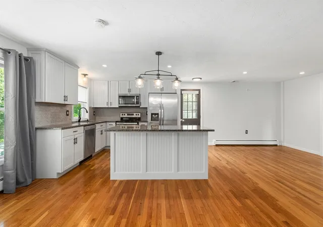 Homes for sale in Attleboro, MA | 21 Simpson Ave, Attleboro, MA 02703 | MLS# 73544306