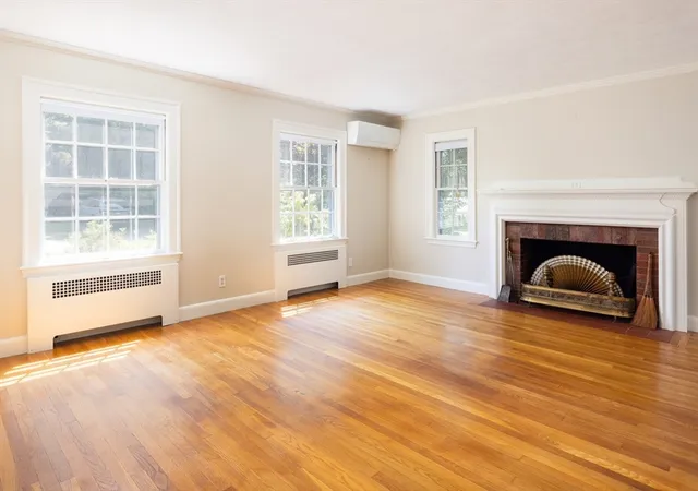 3rd image of 59 Hinckley Rd, Waban, MA 02468 | MLS# 73556430