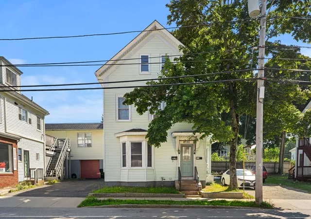 2nd image of 186 Washington Street, Gloucester, MA 01930 | MLS# 73564843