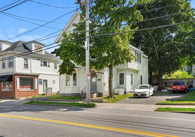 4th image of 186 Washington Street, Gloucester, MA 01930 | MLS# 73564843