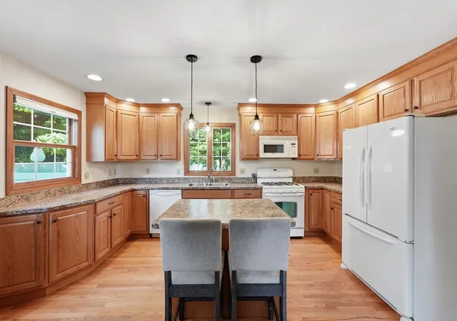 Photo 4 of Sale Pending at 65 Shannon Lane, Westfield, MA 01085 | MLS# 73569009 | Listing updated on 2026-09-15