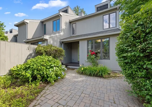 Homes for sale in North Andover, MA | 20 Mill Pond #20, North Andover, MA 01845 | MLS# 73542473