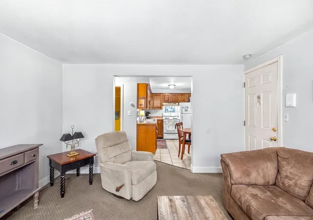 5th image of 464 Bank, Fall River, MA 02720