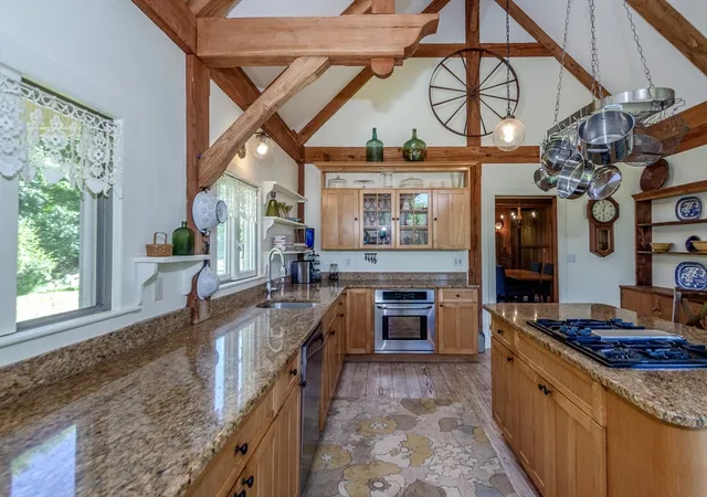 Photo 4 of Sale Pending at 442 Horseneck Rd, Westport, MA 02790 | MLS# 73544039 | Listing updated on 2026-09-17