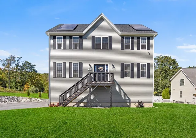 Homes for sale in Charlton, MA | 39 Hycrest Rd, Charlton, MA 01507 | MLS# 73527847