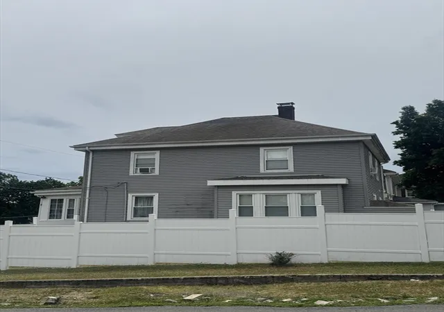 4th image of 103 Manomet St, Brockton, MA 02301 | MLS# 73552037