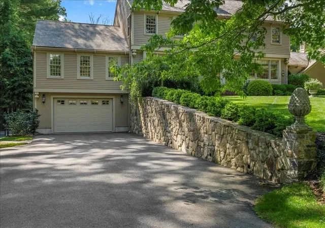3rd image of 175 Pine St, Norwell, MA 02061 | MLS# 73541730