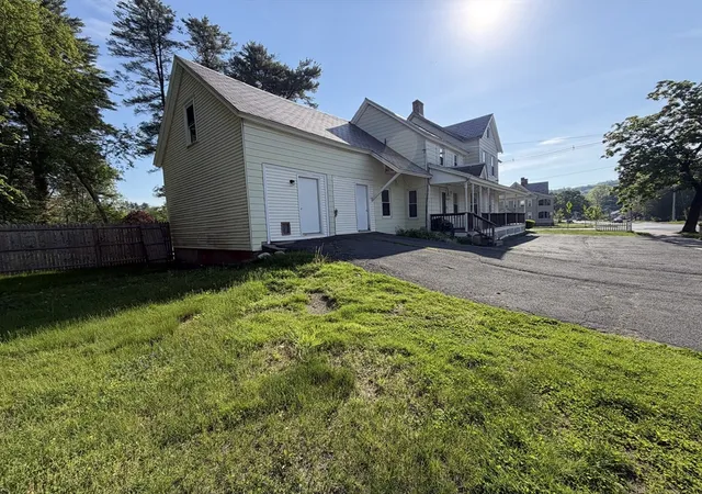 Homes for sale in Greenfield, MA | 346 Federal St, Greenfield, MA 01301 | MLS# 73521199