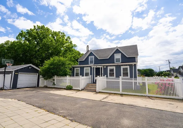 Homes for sale in Randolph, MA | 78 West St, Randolph, MA 02368 | MLS# 73531746