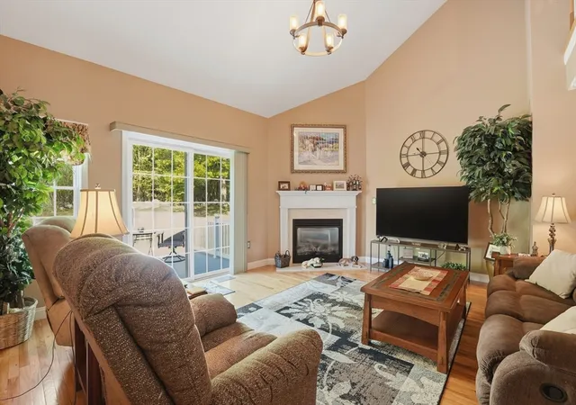 3rd image of 877 Auburnville Way #K6, Whitman, MA 02382 | MLS# 73535803