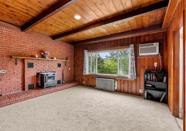 Photo 3 of Sale Pending at 721 River St, Haverhill, MA 01832 | MLS# 73563082 | Listing updated on 2026-09-29