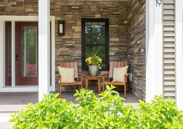 3rd image of 19 Birch Ln #19, Carlisle, MA 01741 | MLS# 73526331
