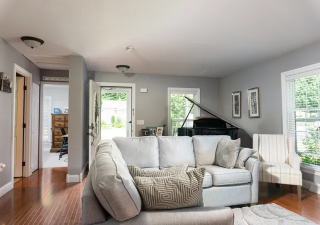 Homes for sale in Rockland, MA | 4 Leslie Court, Rockland, MA 02370 | MLS# 73539829