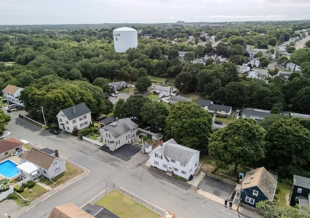 31st image of 16 South St, Salem, MA 01970 | MLS# 73567527