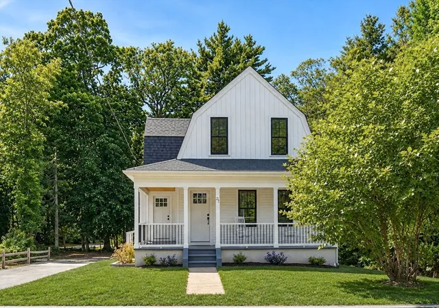 Photo 1 of Single family home for sale at 21 King St, Hanover, MA 02339 | MLS# 73560744 | Listing updated on 2026-09-24