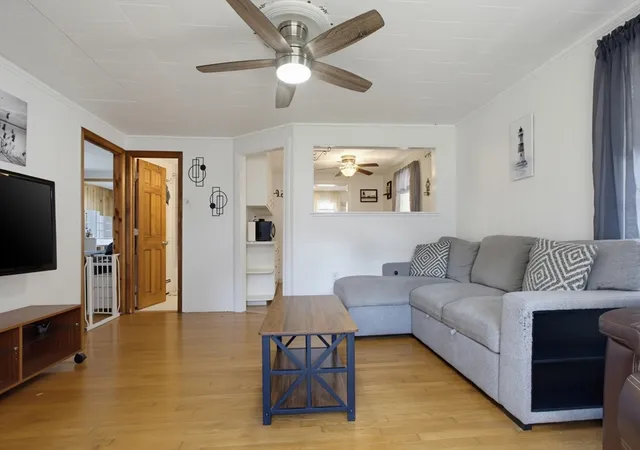 5th image of 46 W Shore Rd, Holbrook, MA 02343 | MLS# 73568051