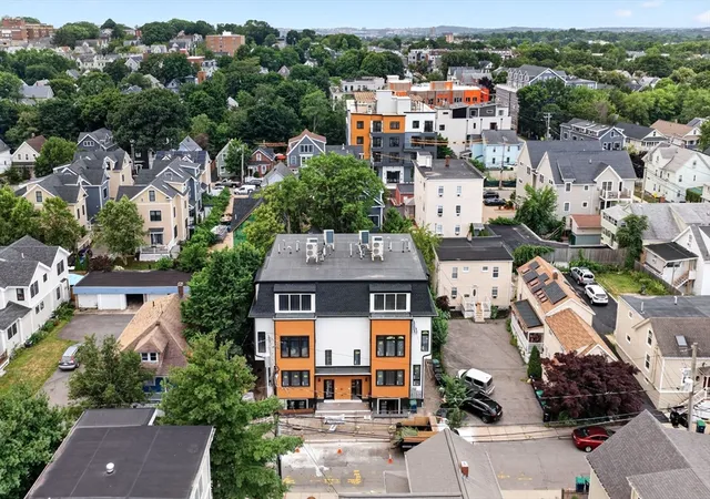 18th image of 13 Clyde St #E, Somerville, MA 02145 | MLS# 73551224