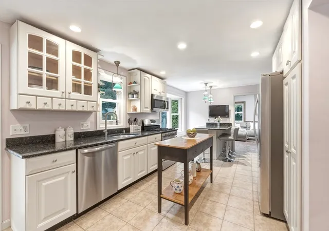 Photo 2 of Single family home for sale at 6 Rogers Ave, Marlborough, MA 01752 | MLS# 73563105 | Listing updated on 2026-09-15