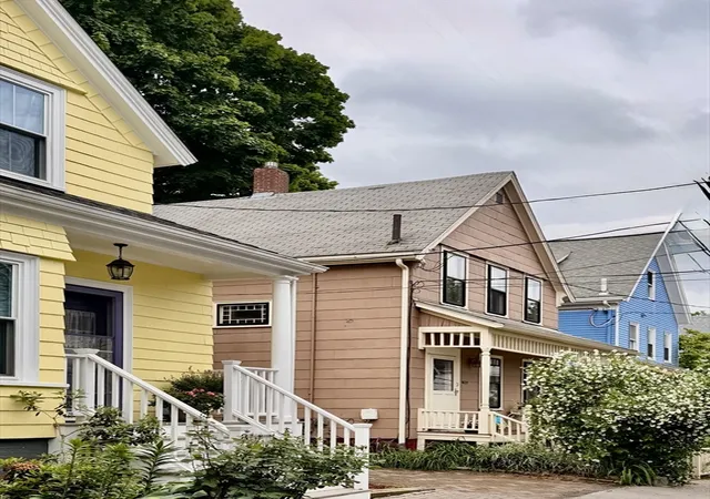 4th image of 10 Mountain Ave, Somerville, MA 02143 | MLS# 73532198
