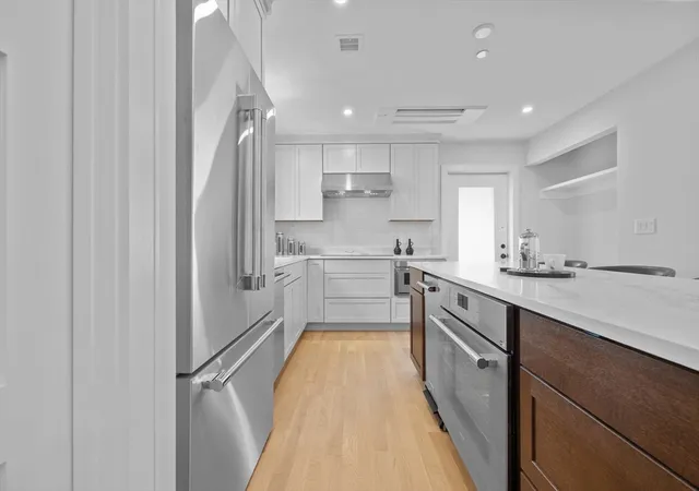 2nd image of 16 Curtis Street #2, Somerville, MA 02144 | MLS# 73554724