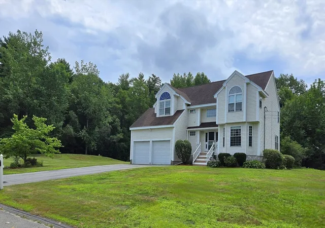 3rd image of 4 Jennifer, Pelham, NH 03076 | MLS# 73543732