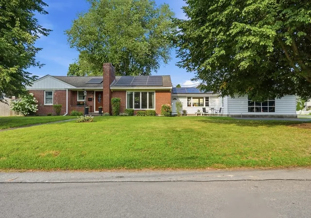 Photo 1 of Sale Pending at 7 Pincushion Rd, Framingham, MA 01702 | MLS# 73563088 | Listing updated on 2026-08-27