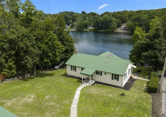 4th image of 19 Crocker Ave, Lunenburg, MA 01462 | MLS# 73560565