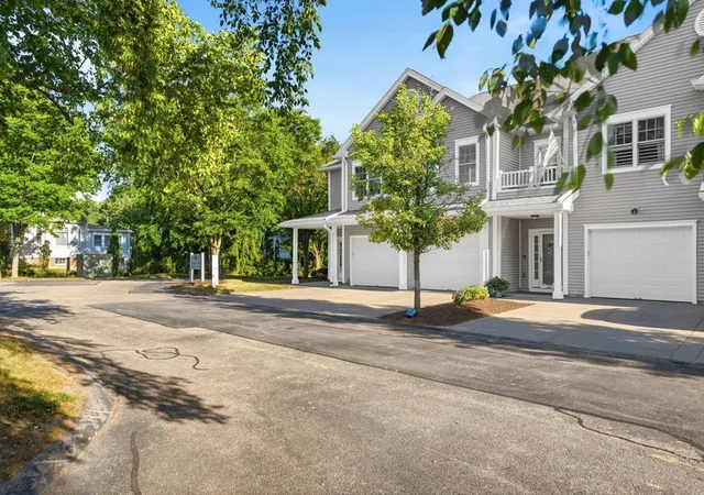 2nd image of 631 East Street #B201, Mansfield, MA 02048 | MLS# 73537868