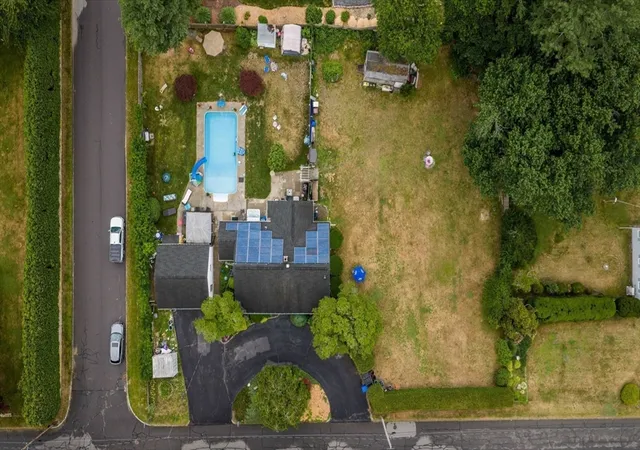 3rd image of 26 Pershing Ave, Acushnet, MA 02743 | MLS# 73540297