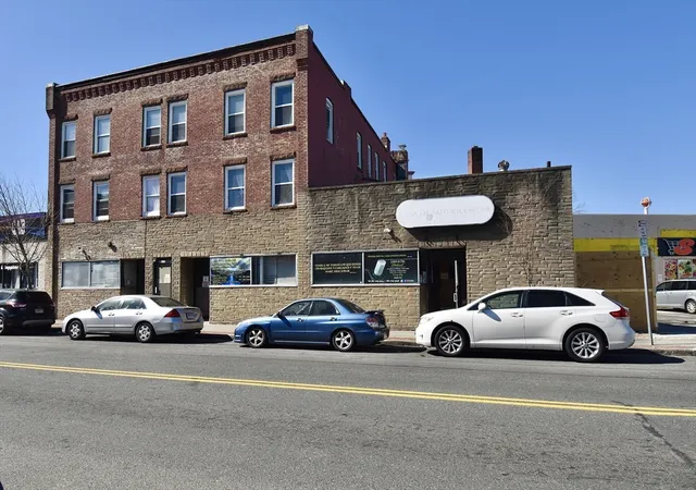 2nd image of 570 582 Main St, Springfield, MA 01105 | MLS# 73347767
