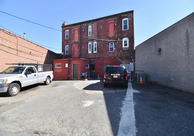 Photo 3 of Multi family home for sale at 570 582 Main St, Springfield, MA 01105 | MLS# 73347767 | Listing updated on 2026-09-15