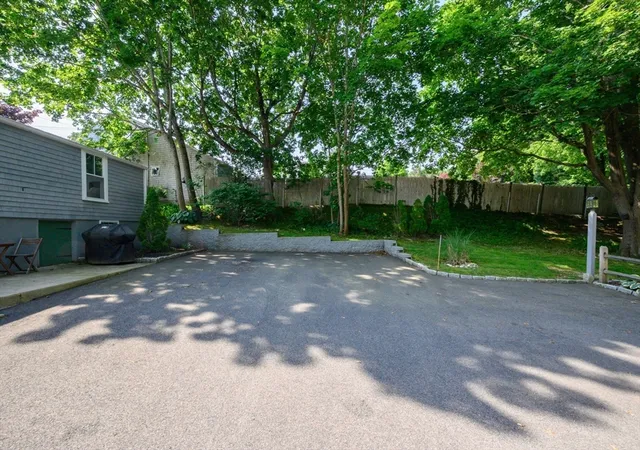 34th image of 38 Summer St, Kingston, MA 02364 | MLS# 73552639