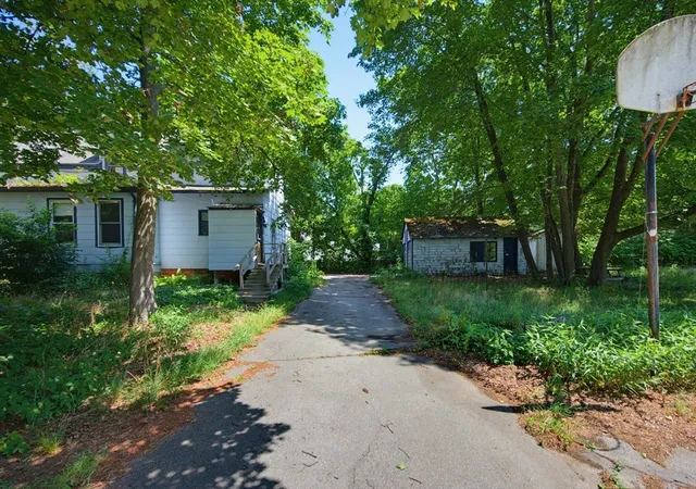 Photo 3 of Sale Pending at 507 Taunton Ave, Seekonk, MA 02771 | MLS# 73555415 | Listing updated on 2026-10-08