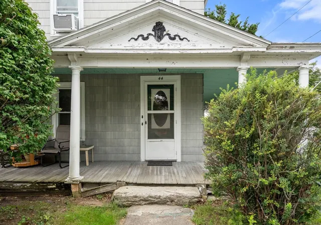 Photo 4 of Sale Pending at 44 Grove St, Leicester, MA 01524 | MLS# 73568634 | Listing updated on 2026-09-24