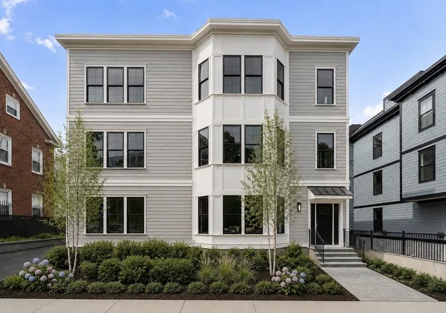 2nd image of 228 Washington St, Brighton, MA 02135
