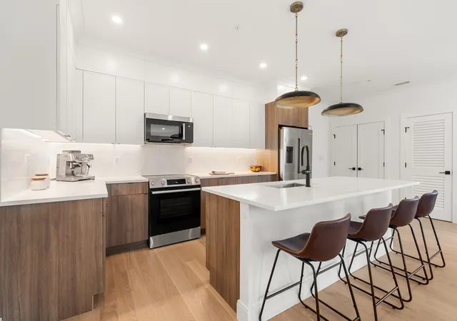 2nd image of 228 Washington Street #3, Brighton, MA 02135 | MLS# 73556086