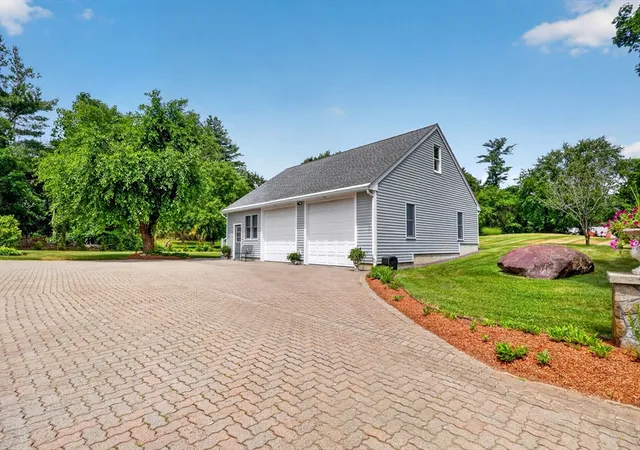 35th image of 15 Devincent Dr, Stow, MA 01775 | MLS# 73546640